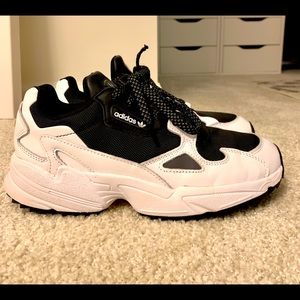 Adidas Falcons Sneakers women